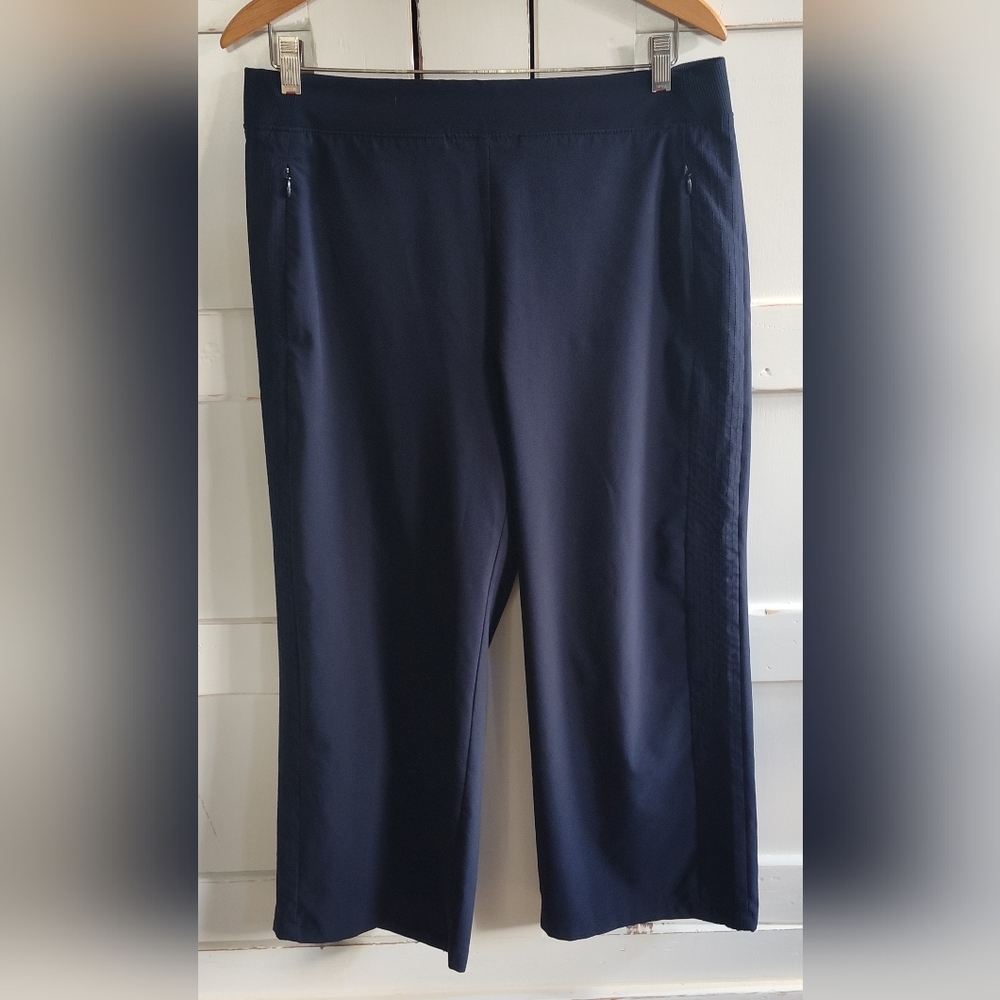 Chico's Women's Navy Blue Wide Leg Cropped Athleisure Pants | Size 8